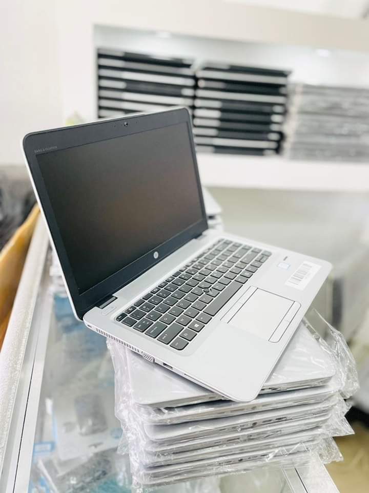 Hp elitebook 840 G3, 6ème Génération Intel® Core™ i5, 8 Go DDR4, 500GB disque dur 